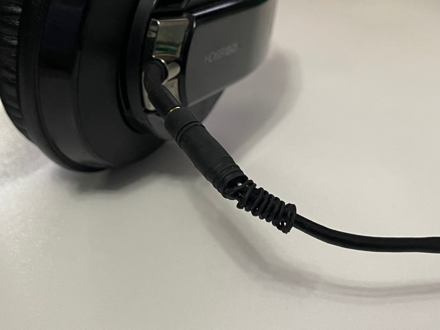 Why Do Headphones Distort? (Especially at high volume) - 2024 Update