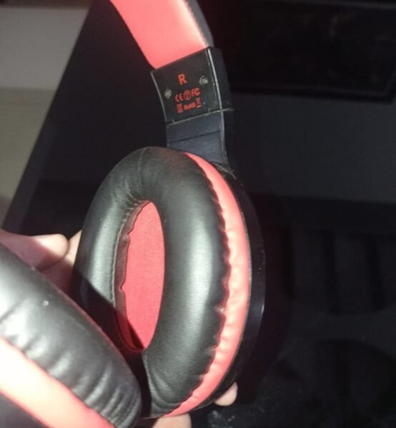 How To Stop Headphones Hurting Top of Your Head?